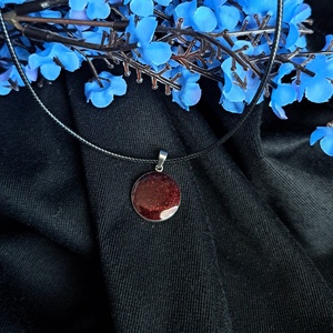 Red Velvet Medálos Nyaklánc - Meska.hu