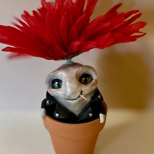 Virághagymácska (a vagány) - Meska.hu