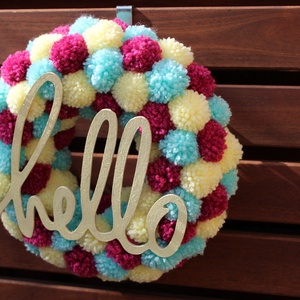 hello pompon koszorú - lila, sárga, kék - otthon & életmód - dekoráció - ajtó- és ablak dekoráció - ajtódísz & kopogtató - Meska.hu