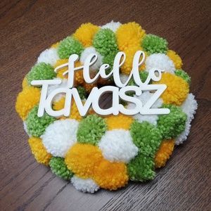 Hello tavasz pompon koszorú - fehér, sárga, zöld - otthon & életmód - dekoráció - ajtó- és ablak dekoráció - ajtódísz & kopogtató - Meska.hu