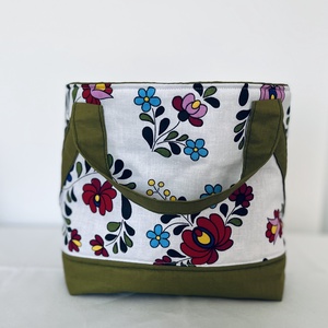 Kézitáska népmotívumos  - Meska.hu