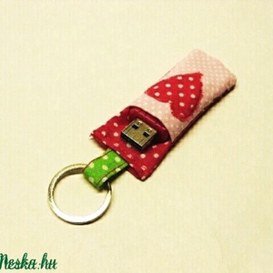 Rózsaszín USB Pendrive vagy Rúzs táska karikán Szív mintával -  - Meska.hu