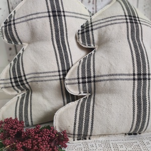 Rusztikus fenyőfa alakú párna - otthon & életmód - lakástextil - párna & párnahuzat - Meska.hu