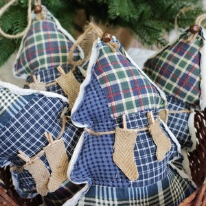 Kockás fenyőfa dekor - karácsony - karácsonyi lakásdekoráció - karácsonyi ajtódíszek - Meska.hu