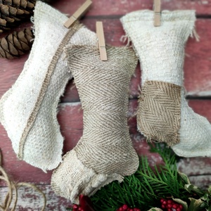 Farmhouse mikulás zokni girland, Karácsony, Karácsonyi lakásdekoráció, Karácsonyi girland, boa, Varrás, MESKA