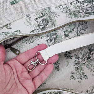 Nagyméretű női válltáska antik zsákvászonból - Egyedi, kézműves L-es shopper zöld Toile de Jouy béléssel - táska & tok - kézitáska & válltáska - nagy pakolós táska - Meska.hu