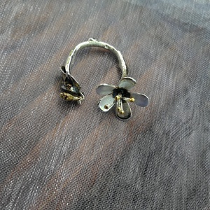 Ezüst virág, méhecske gyűrű -  - Meska.hu