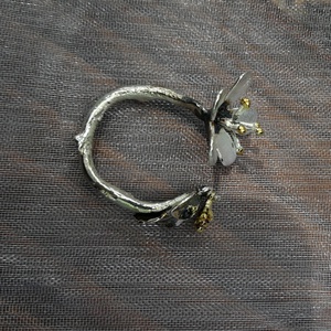 Ezüst virág, méhecske gyűrű -  - Meska.hu