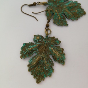 Szőlőlevél fülbevalo - ékszer - fülbevaló - lógó fülbevaló - Meska.hu