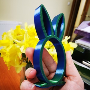 Kék-zöld kinder tojás tartó nyuszika  - ünnepi díszek, dekorációk - húsvéti díszek és dekorációk - húsvéti ajándékátadó - Meska.hu