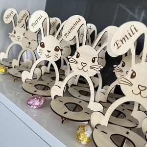 Névre szóló húsvéti Kinder tojás tartó nyuszi - ünnepi díszek, dekorációk - húsvéti díszek és dekorációk - húsvéti ajándékátadó - Meska.hu