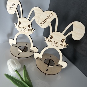 Névre szóló húsvéti Kinder tojás tartó nyuszi - ünnepi díszek, dekorációk - húsvéti díszek és dekorációk - húsvéti ajándékátadó - Meska.hu