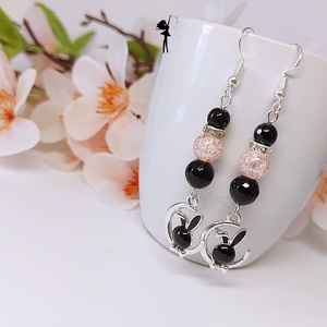 Fekete nyuszi tűzzománc medálos fülbevaló achátból, roppantott üveggyöngyből, strasszokkal - Meska.hu