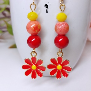Piros margaréta virág medálos tavaszváró fülbevaló - ékszer - fülbevaló - lógó fülbevaló - Meska.hu