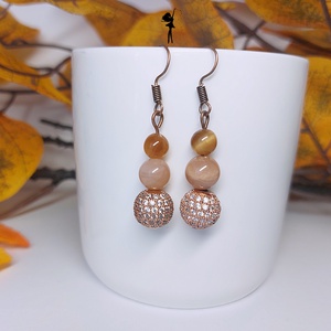 Rosegold cirkónia gömbös fülbevaló holdkőből és tigrisszemből - Meska.hu