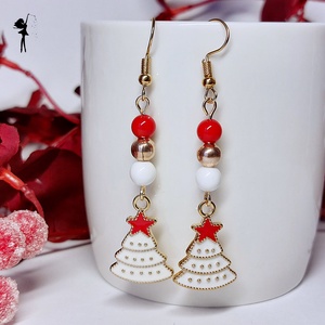 Fehér karácsony fülbevaló ünnepi köntösben - ékszer - fülbevaló - lógó fülbevaló - Meska.hu