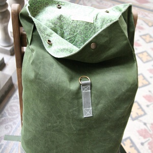 Zöld  viaszolt vászon és szürke bőr  hátizsák -  - Meska.hu