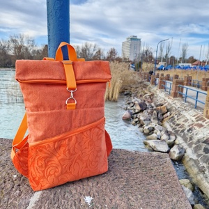 RE'A dizájn Orange Flowers rolltop hátizsák  M méret, Táska & Tok, Hátizsák, Roll top hátizsák, Varrás, MESKA
