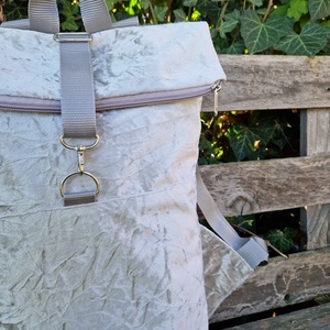 RE'A dizájn Silver Pearl - light gray rolltop hátizsák  M/L közötti méret - táska & tok - hátizsák - roll top hátizsák - Meska.hu