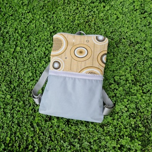 RE'A dizájn Sárga trapéz hátizsák - táska & tok - hátizsák - roll top hátizsák - Meska.hu