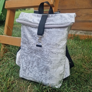 RE'A dizájn Black Silver Pearl rolltop hátizsák  - S/M méret - Meska.hu