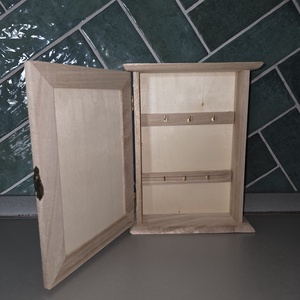 Kulcstartó szekrény - otthon & életmód - dekoráció - fali és függő dekoráció - fali kulcstartó - Meska.hu