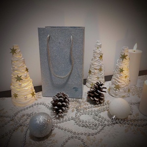 Fehér karácsonyfa - karácsonyi dekoráció - karácsony - karácsonyi lakásdekoráció - ünnepi asztaldekoráció - Meska.hu Fehér karácsonyfa - karácsonyi dekoráció - karácsony - karácsonyi lakásdekoráció - ünnepi asztaldekoráció - Meska.hu