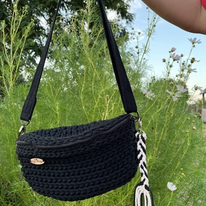 Váll táska / Cross-body táska, Táska & Tok, Kézitáska & válltáska, Vállon átvethető táska, Horgolás, Varrás, MESKA