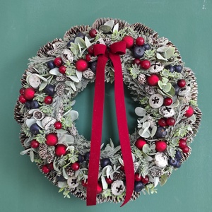 Piros bogyós ajtódísz bársony masnival - karácsony - adventi díszek - adventi ajtódísz - Meska.hu