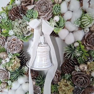 Téli ajtódísz haranggal - karácsony - karácsonyi lakásdekoráció - karácsonyi ajtódíszek - Meska.hu