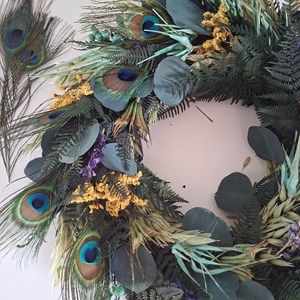 Szárítottvirágos ajtódísz, falidísz pávatollal - otthon & életmód - dekoráció - ajtó- és ablak dekoráció - ajtódísz & kopogtató - Meska.hu