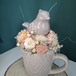 Bögrés szárazvirágos asztaldísz madárkával, Otthon & Életmód, Virágdekoráció, Virágdíszek, Asztali virágdísz, Virágkötés, MESKA