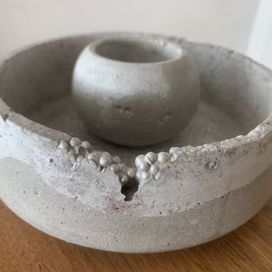 Beton Tál mécsestartóval gyöngyös, Otthon & Életmód, Dekoráció, Asztal és polc dekoráció, Asztaldísz, , MESKA