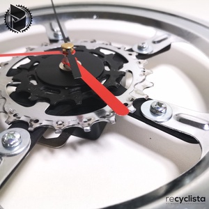 recyclock MES-013 - falióra újrahasznosított kerékpár alkatrészből - otthon & életmód - dekoráció - fali és függő dekoráció - falióra & óra - Meska.hu