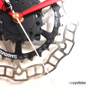 recyclock MES-045 - falióra újrahasznosított kerékpár alkatrészekből - féktárcsa - otthon & életmód - dekoráció - fali és függő dekoráció - falióra & óra - Meska.hu