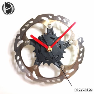 recyclock MES-046 - falióra újrahasznosított kerékpár alkatrészekből - féktárcsa - Meska.hu