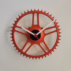 recyclock MES-030 - falióra újrahasznosított kerékpár alkatrészekből , Otthon & Életmód, Dekoráció, Fali és függő dekoráció, Falióra & óra, Újrahasznosított alapanyagból készült termékek, Ötvös, MESKA