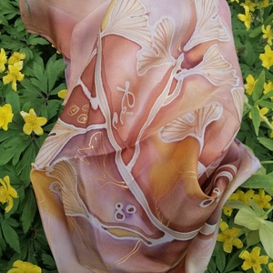 Kézi festésű valódi hernyóselyem kendő-Gingkó levelek, Ruha & Divat, Sál, Sapka, Kendő, Kendő, Selyemfestés, MESKA