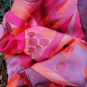 Kézi festésű valódi hernyóselyem kendő-Gránátalma - ruha & divat - sál, sapka, kendő - kendő - Meska.hu