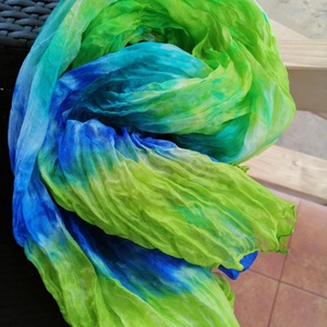 Gyűrt,batikolt valódi selyemsál -Zöld,kék árnyalatokkal - ruha & divat - sál, sapka, kendő - kendő - Meska.hu