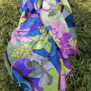 Kézi festésű valódi selyemsál-Szőlőfürtök - ruha & divat - sál, sapka, kendő - sál - Meska.hu