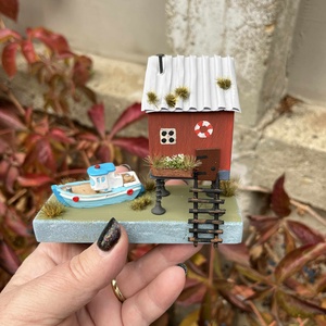 Újrahasznosított fából készült cölöpház, lakásdísz, Otthon & Életmód, Dekoráció, Dísztárgy, Famegmunkálás, Festett tárgyak, MESKA