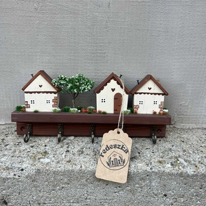 Fali kulcstartó, újrahasznosított fából - Meska.hu