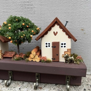 Fali kulcstartó, újrahasznosított fából - otthon & életmód - dekoráció - fali és függő dekoráció - fali kulcstartó - Meska.hu