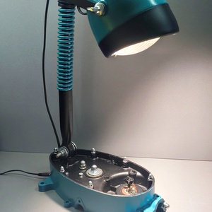 Motor alkatrészből  készült asztali lámpa - otthon & életmód - lámpa - asztali lámpa - Meska.hu