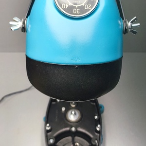 Motor alkatrészből  készült asztali lámpa - otthon & életmód - lámpa - asztali lámpa - Meska.hu