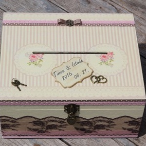 Minőségi, egyedi, lezárható, feliratozott esküvői pénzgyűjtő persely, csipkével. :-) - esküvő - emlék & ajándék - doboz - Meska.hu