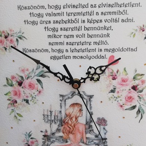 Nagyméretű, ovális feliratos, egyedi falióra. :-) - otthon & életmód - dekoráció - fali és függő dekoráció - falióra & óra - Meska.hu