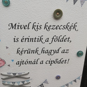 Babás tábla cipőfűzővel, a lakás  bejáratához.   :-)  - otthon & lakás - babaszoba, gyerekszoba - babaszoba kép - Meska.hu