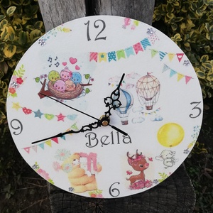 Névreszóló, baba-falióra, cuki mintákkal :-), Otthon & Életmód, Dekoráció, Fali és függő dekoráció, Falióra & óra, Decoupage, transzfer és szalvétatechnika, Festett tárgyak, MESKA